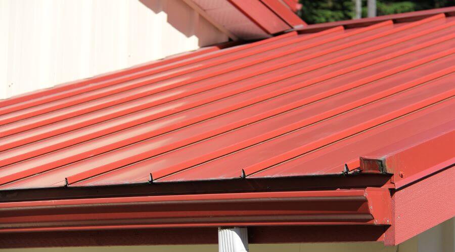 Professional gutter cleaning services in New Waverly, IN